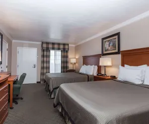 Photo 3 - Travelodge by Wyndham Sylmar CA