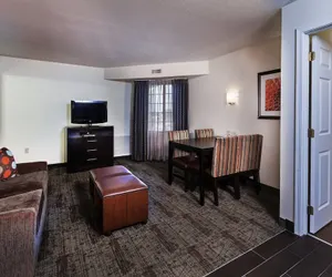 Photo 5 - Staybridge Suites Woodland Hills, an IHG Hotel