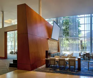 Photo 4 - The Woodlands Waterway Marriott Hotel & Convention Center