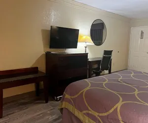 Photo 5 - Express Inn & Suites