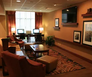 Photo 3 - Hampton Inn & Suites Springfield-Southwest