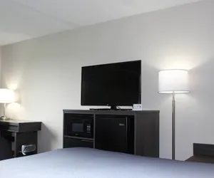 Photo 5 - Super 8 by Wyndham Gardner