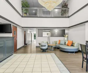 Photo 5 - Super 8 by Wyndham Weatherford