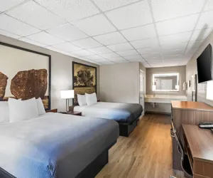 Photo 4 - Super 8 by Wyndham Fredericksburg