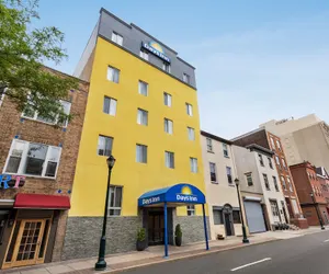 Photo 2 - Days Inn by Wyndham Philadelphia Convention Center