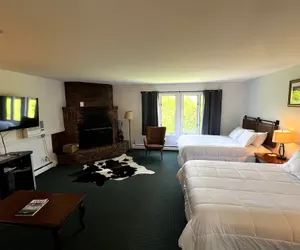 Photo 5 - Stowe Motel & Snowdrift