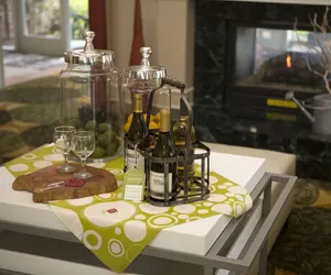 Photo 5 - Hilton Garden Inn Oakland / San Leandro