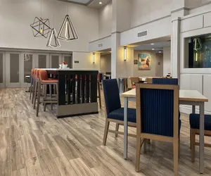 Photo 2 - Hampton Inn & Suites Harlingen