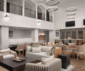 Photo 4 - Hampton Inn & Suites Paso Robles