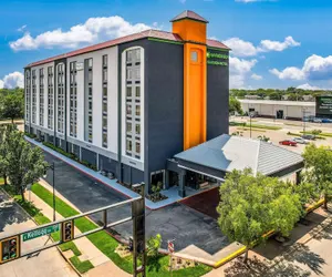 Photo 2 - Wyndham Garden Wichita Downtown