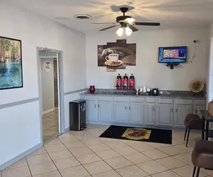 Photo 5 - Super 8 by Wyndham Lake City