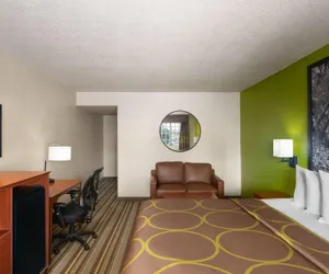 Photo 5 - Super 8 by Wyndham Lake City