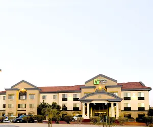 Photo 2 - Holiday Inn Express Hotel & Suites Barstow-Outlet Center, an IHG Hotel