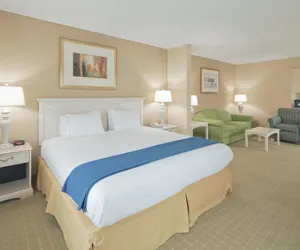 Photo 4 - Holiday Inn Express Hotel & Suites Memphis Southwind, an IHG Hotel