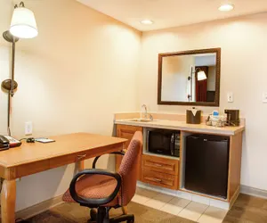 Photo 3 - Hampton Inn Cedar City