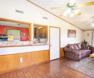 Photo 3 - OYO Hotel Daleville AL Hwy 84