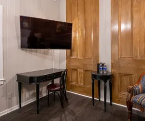 Photo 4 - French Quarter Suites Hotel