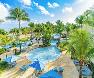 Photo 2 - Courtyard by Marriott Isla Verde Beach Resort