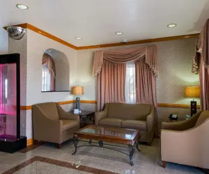 Photo 3 - SureStay Hotel by Best Western Falfurrias