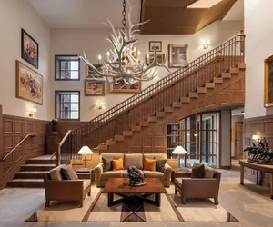 Photo 2 - Rusty Parrot Lodge and Spa
