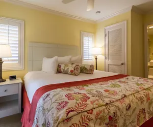 Photo 4 - Inn at the Beach