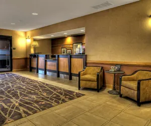 Photo 3 - Hampton Inn & Suites Kalamazoo - Oshtemo