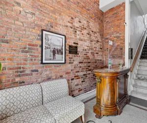 Photo 4 - College Inn Hotel