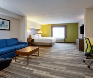 Photo 5 - Holiday Inn Express And Suites Fort Wayne, an IHG Hotel