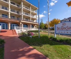 Photo 2 - Bella Vista Suites