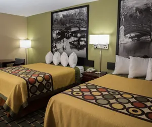 Photo 3 - Econo Lodge