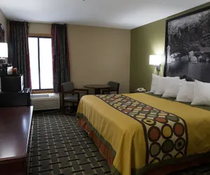 Photo 4 - Econo Lodge