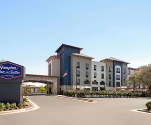 Photo 2 - Hampton Inn & Suites San Marcos