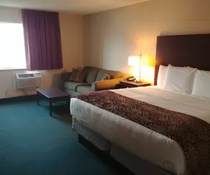 Photo 5 - Boarders Inn & Suites by Cobblestone Hotels – Broken Bow