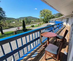 Photo 2 - Econo Lodge Lee - Great Barrington