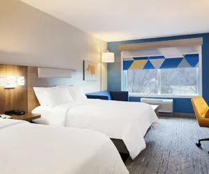 Photo 5 - Holiday Inn Express Hotel & Suites Manchester Airport by IHG