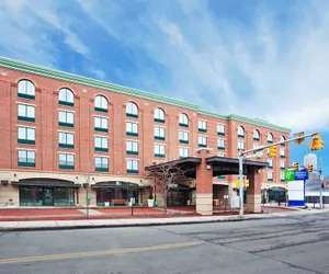 Photo 2 - Holiday Inn Express Hotel & Suites Pittsburgh-South Side, an IHG Hotel