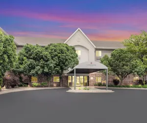 Photo 2 - Candlewood Suites Appleton by IHG