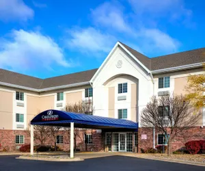 Photo 2 - Candlewood Suites Appleton, an IHG Hotel