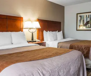 Photo 3 - Spark by Hilton Ann Arbor South