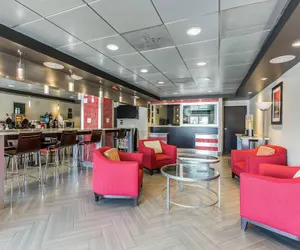 Photo 5 - Comfort Inn Los Angeles near Hollywood