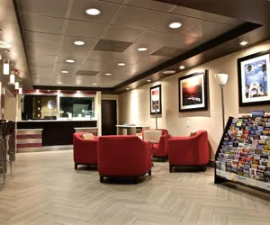 Photo 3 - Comfort Inn Los Angeles near Hollywood