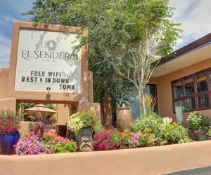 Photo 2 - El Sendero Inn, Ascend Hotel Collection