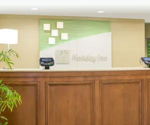 Photo 3 - Holiday Inn Manchester Airport by IHG