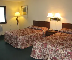 Photo 3 - Americas Inn