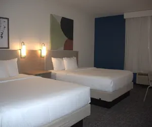 Photo 4 - Spark by Hilton Amarillo East