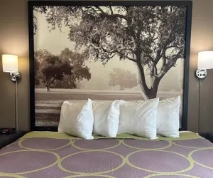 Photo 5 - Super 8 by Wyndham Grayville