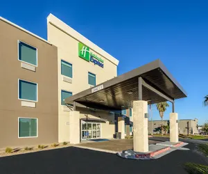 Photo 2 - Holiday Inn Express Hotel & Suites Bastrop, an IHG Hotel