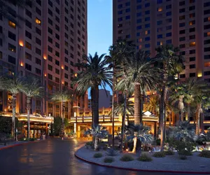 Photo 2 - Hilton Grand Vacations Club on the Las Vegas Strip