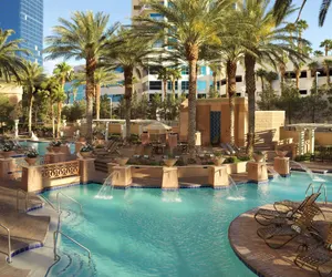 Photo 2 - Hilton Grand Vacations Club on the Las Vegas Strip