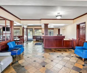 Photo 2 - Baymont by Wyndham Yakima Riverfront